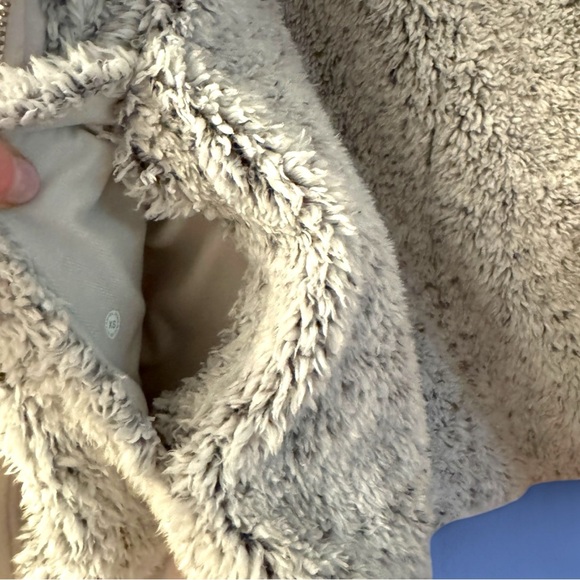 Lululemon SoulCycle Warmth Restore Reversible Sherpa Full Zip Size XS EUC - Picture 9 of 14